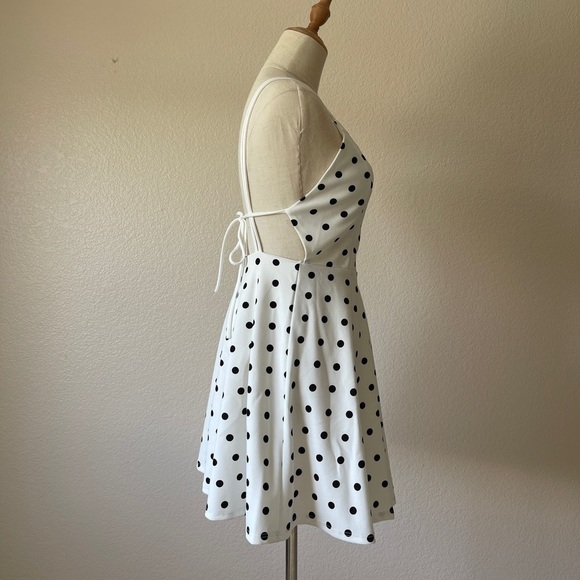 BIN#6 - CEFIAN White Polka Dot Backless Mini Dress Small - Picture 5 of 7